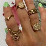 Gold Rings Photo 2