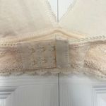 Charlotte Russe Cream/Light Pink Lace Bralette Halterneck Womens Size Medium No Padding Photo 3