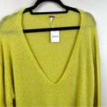 Free People NEW Gossamer Sweater in Chartreuse Womens Large Alpaca Wool Blend Photo 2