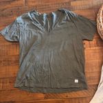 Vuori Sutton V-Neck Photo 1