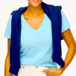 J.Crew  Womens Blue Short-sleeve V-neck girlfriend tee Photo 0