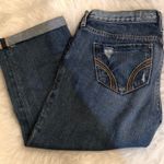 Hollister  distressed cropped Capri jeans Women’s Size 0 Shorts Photo 5