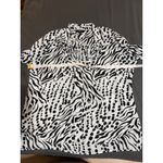 Isaac Mizrahi IMNYC Size Medium Women Blouse White Black Animal Print Careerwear Photo 3