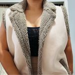 Anthropologie Akemi + Kin Women Cream & Gray Collared Sherpa Vest One Size Size undefined Photo 3