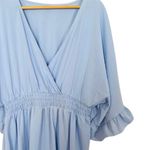 💥 Light Blue V Photo 1