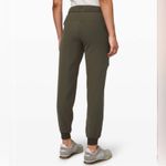 Lululemon On The Fly Jogger Women's Size 4 Olive Green Cuffed Hem Pull On 28” Photo 7