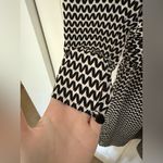 Trina Turk Black & White Squiggle Chevron Silk Long Sleeve Sheath Dress Size 2 Photo 4