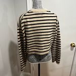 H&M Women’s Small Cream & Black Horizontal Striped Crop Top Crew Neck Sweater. Photo 1
