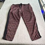 Shoulder Black and Pink Patterned Women's Cropped Silk Dress Pants Size 36 Photo 0