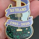Hard Rock Cafe HARD ROCK Hotel LAS VEGAS Limited Edition 1000 25 Years 1995-2020 Guitar Pin Photo 9