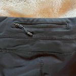 Lululemon Athletica Black Cropped Black Leggings Size 8 Yoga Workout 20” Long Photo 7