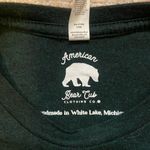 American Bear Cub Clothing Co. Women’s Short Sleeve Tee in Forest Green Size M Photo 2