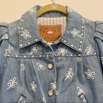 Marc Jacobs  Stud Broderie Anglaise Daisy Embroidered Denim Jacket Size XS Photo 4