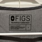 FIGS Lot of 2  Technical Scrub Top Charcoal Gray V-Neck Short Sleeve Size L Photo 3