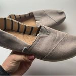 Toms  Light Brown Grey Slip-On Loafers 6.5 Photo 2
