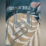 MTV Music Television Women’s Blue Palm‎ Leaf T Shirt Size XS Photo 5