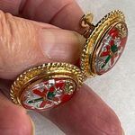 Vintage Accessocraft NYC Coat of arms clip earrings Gold Photo 4