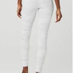 Alo Yoga Size XS High-Waist White Camo Vapor Legging Compresses Lift Preppy Fem Photo 1