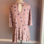 Lucky Brand blush pink floral shark bite hem flutter sleeve top Photo 4
