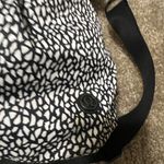 Lululemon  Twice as nice tote miss mosaic black Photo 7