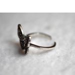 Source Unknown NWOT Stylish Butterfly Silver Tone Size 9 Cuff Trendy Ring Photo 2