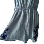 Mossimo Chambray Sleeveless Romper Floral Blue Embroidery Women’s M COASTAL Size M Photo 3