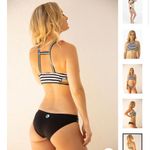 WAVE LIFE Reversible halter bikini top and bottom stripes and paisley prints White Photo 3