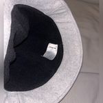 Lands' End  women’s bucket hat Photo 3