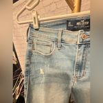Hollister  High Rise Super Skinny Jeans Distressed NWT 27x27 or 5 Short Photo 4