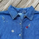 North Crest Women's Vintage Blue Denim Floral Embroidered Top Size M Photo 2