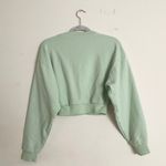 Alo Yoga Cropped Accolade Crewneck Spearmint S Photo 8