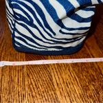 Estée Lauder Gently used once - in excellent condition from smoke free / pet free home Photo 6