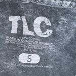 TLC NO SCRUBS T Photo 1