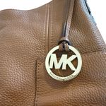 Michael Kors Anita Pebbled Leather Shoulder Bag – Acorn/Camel Photo 3