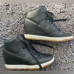 Nike Dunk Sky Hi Essential Mesh
Black/Gum Women Size 8 Sneaker
Wedge Photo 4