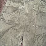 American Eagle  Outfitters Women's Green Cargo Pants Photo 4