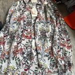 Moon River NWT  small button down blouse Photo 2