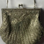 Apt. 9  BEADED LIGHT GOLD SILVER CHAIN PURSE KISS CLASP VERY GOOD CLEAN CONDITION Photo 7