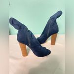 Liliana  suede navy blue‎ ankle boots with peek toe size 5 1/2 Photo 6