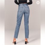 Abercrombie & Fitch ✨ High Rise Mom Sz 10 Short Jeans✨ Photo 1