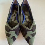 Rothy's Rothy’s green camo pointed flats size 8 Photo 2