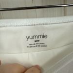 Yummie Women’s Medium White Slimming Compression Pants Photo 1