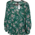 Torrid NWT Chiffon Lurex Flowy Lightweight Floral Blouse - Size 2 Photo 3
