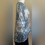 Papa Vancouver Blues White Lace /Sheer V Neck Floral Design Blouse Sz XL Blue Photo 5