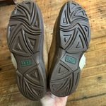 UGG  shearling lined 7 warm trendy slip on boots Photo 2