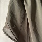 Lululemon army green low rise 2.5 hotty hot Photo 5