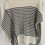 Romeo + Juliet Couture ✨ Romeo Juliet Black & White Stripe Dolman Sweater✨ Photo 6