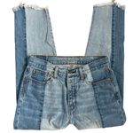 American Eagle  Vintage Hi-Rise Two Tone Raw‎ Hem Button Fly Ankle Jeans Size 6 Photo 4