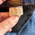 Kut From The Kloth  Women's Class Straight Leg Jeans, Size 4 Petite Photo 11