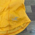 Arcteryx Womens Shirt XL Orange Athletic Performance Short Sleeve Polyester Photo 4